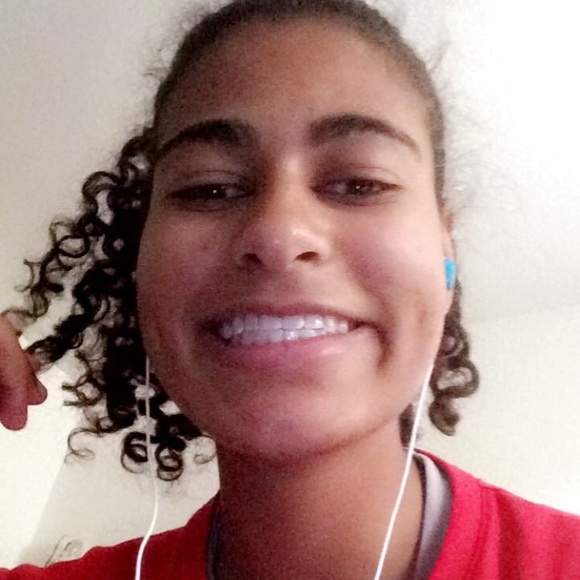 Meet your Posher, Kendra - Picture 1 of 1